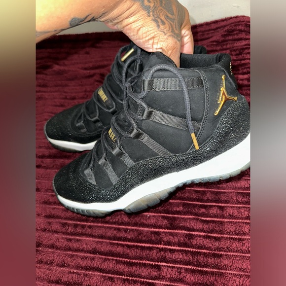 Jordan 11 Retro Heiress Stingray - Picture 6 of 15